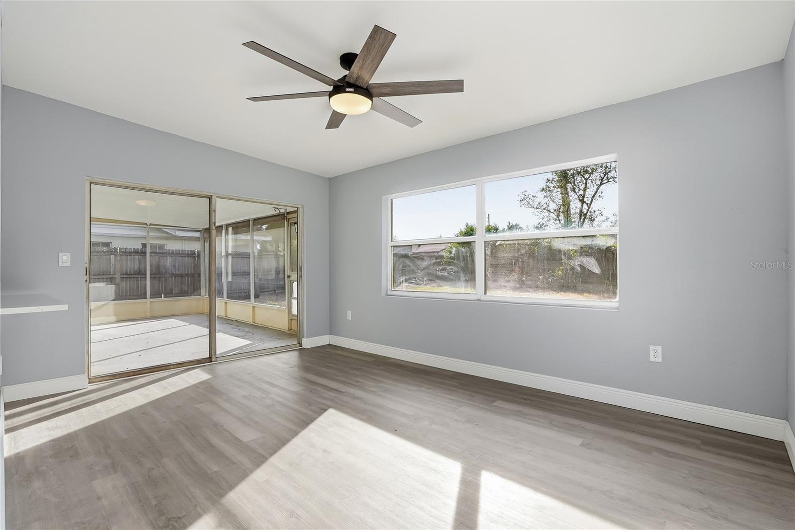 SPRING HILL UNIT 8 - Residential