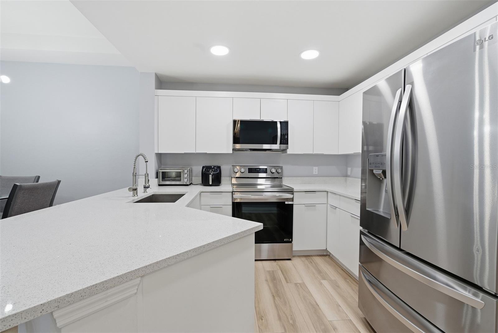 ISLES/PORTO VISTA CONDO 12 - Residential