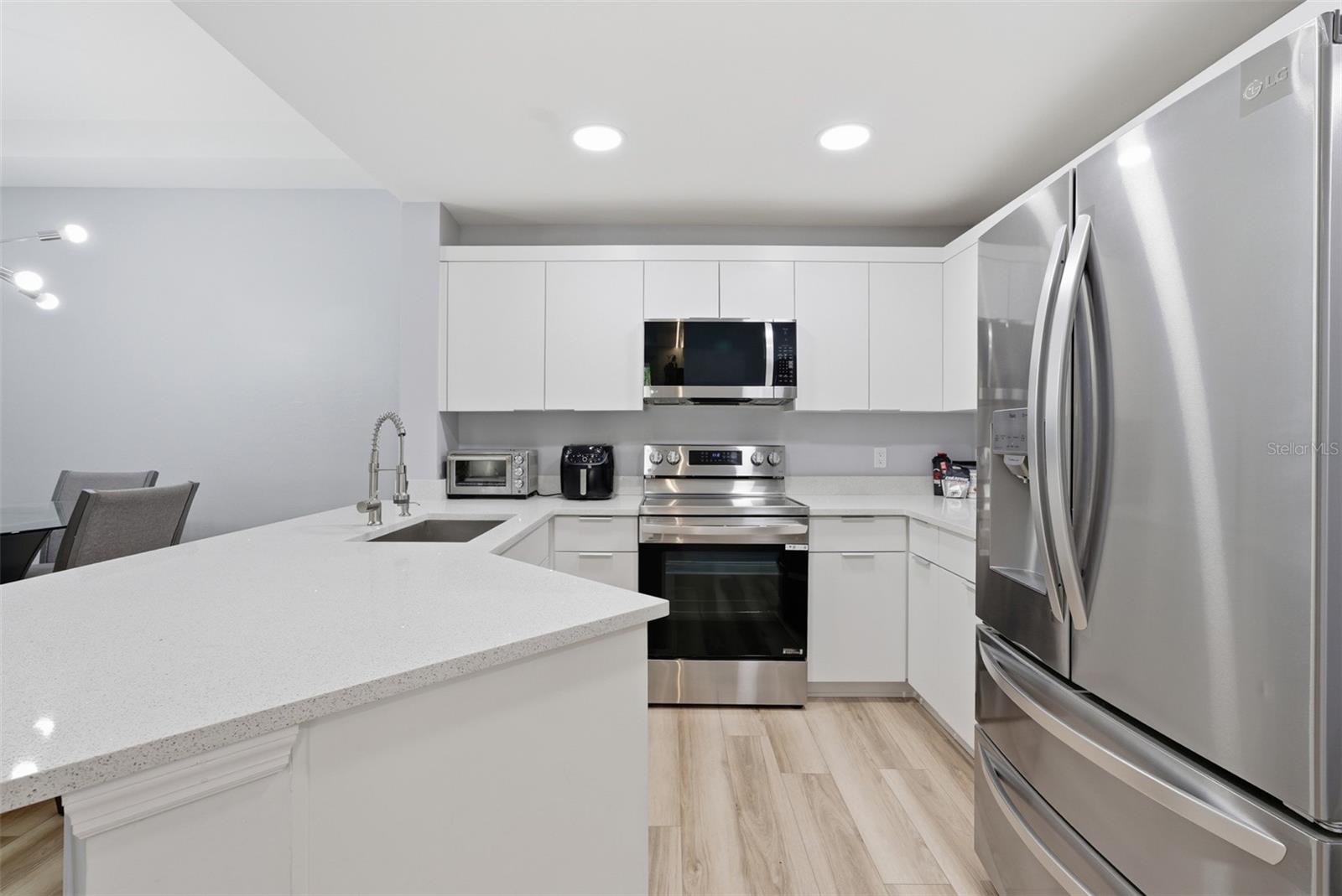 ISLES/PORTO VISTA CONDO 12 - Residential