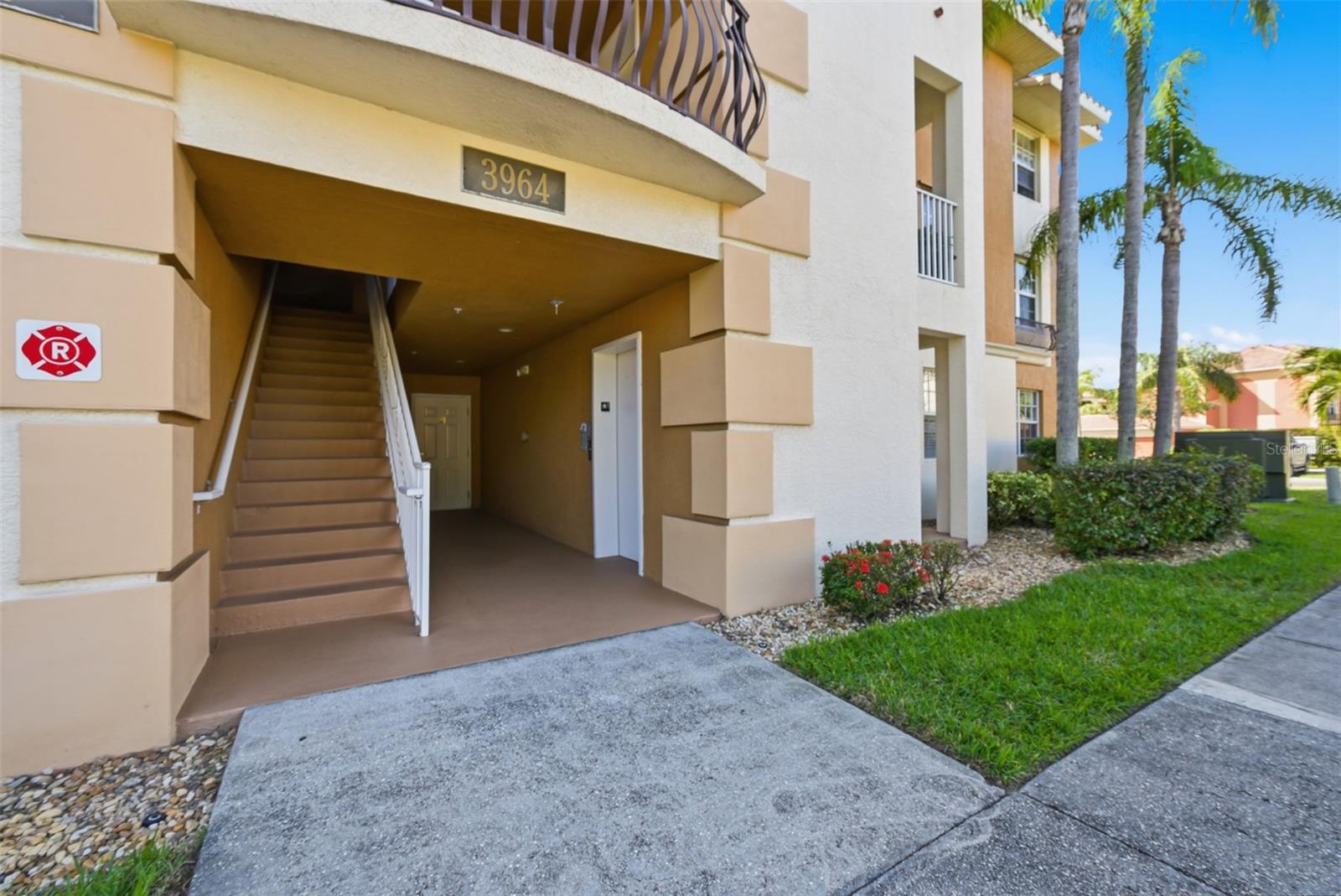 ISLES/PORTO VISTA CONDO 12 - Residential