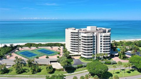 A home in LONGBOAT KEY