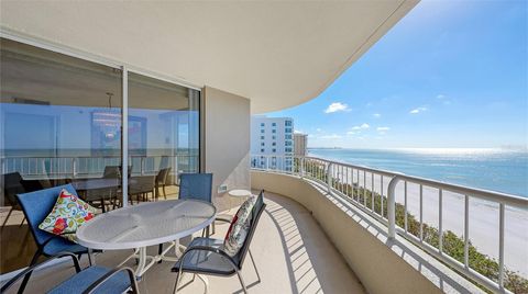 A home in LONGBOAT KEY