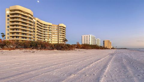 A home in LONGBOAT KEY