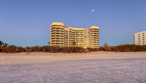 A home in LONGBOAT KEY