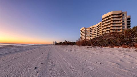 A home in LONGBOAT KEY