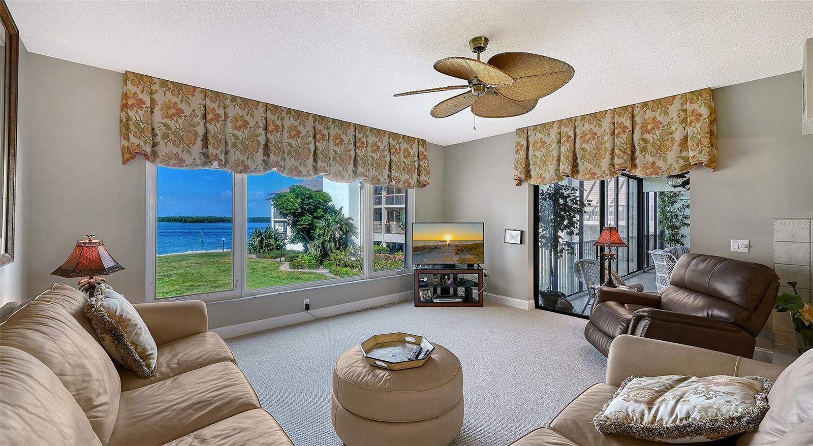 MARINERS COVE III - Residential