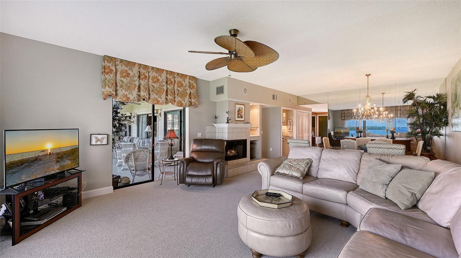 MARINERS COVE III - Residential