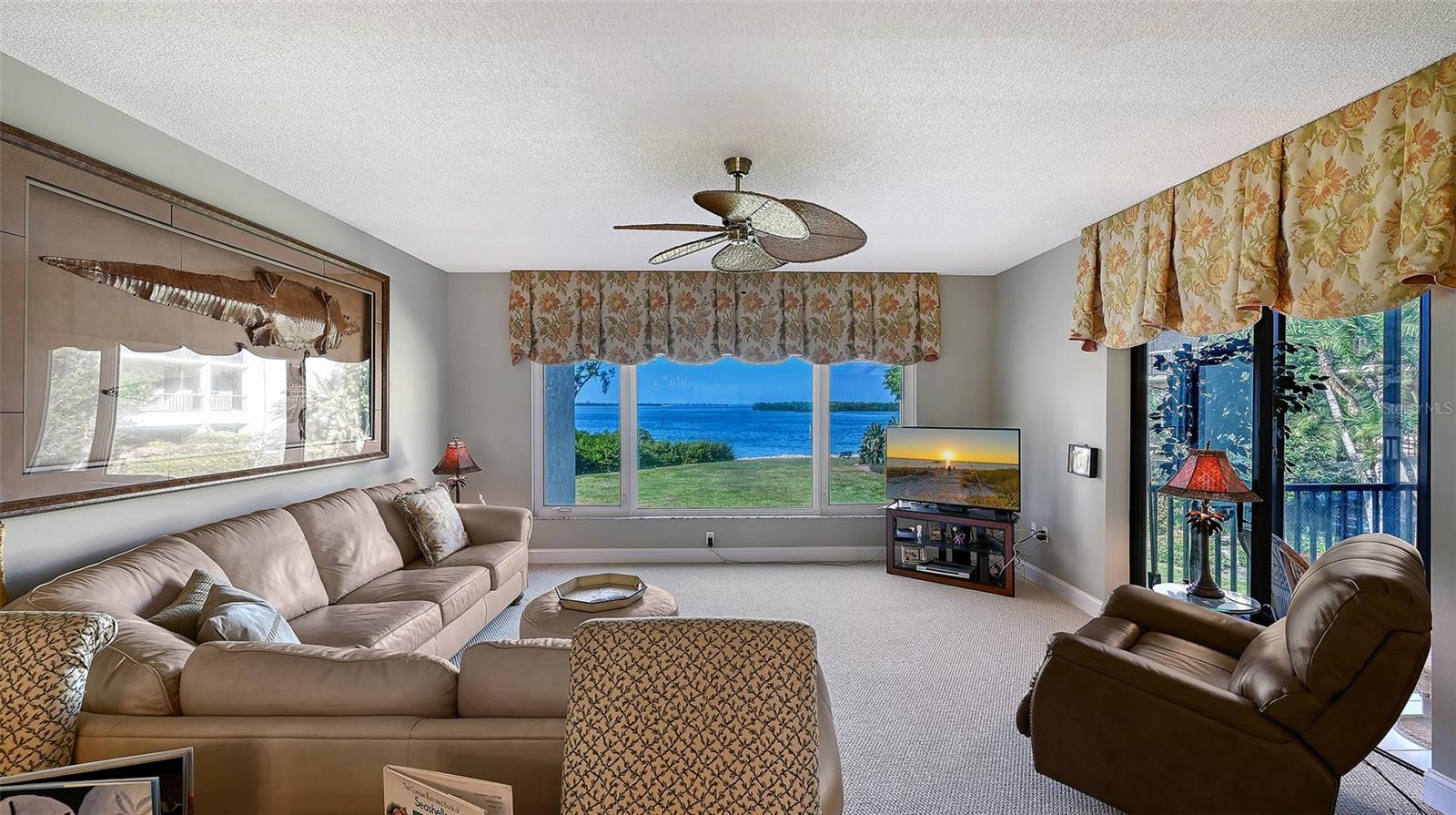 MARINERS COVE III - Residential