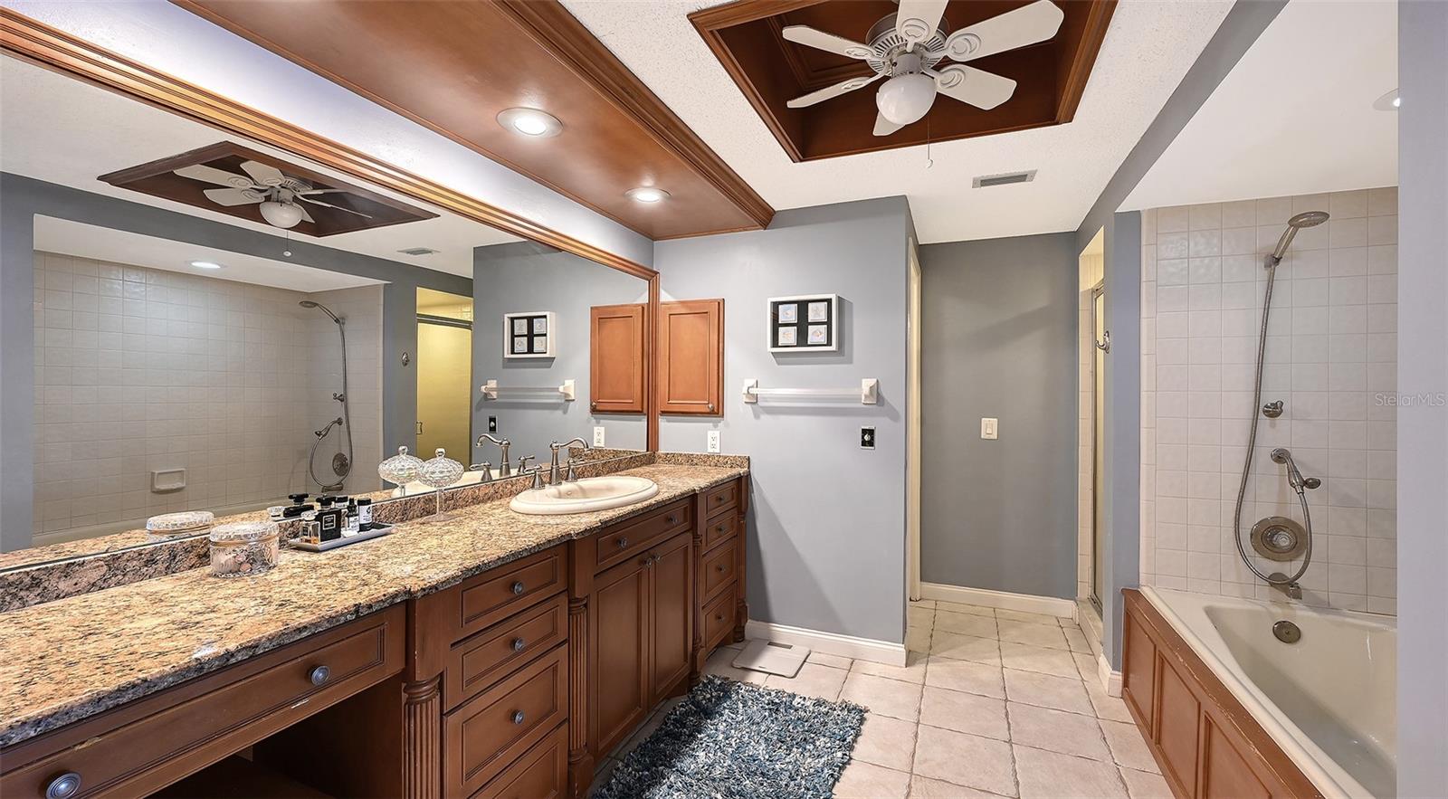 MARINERS COVE III - Residential