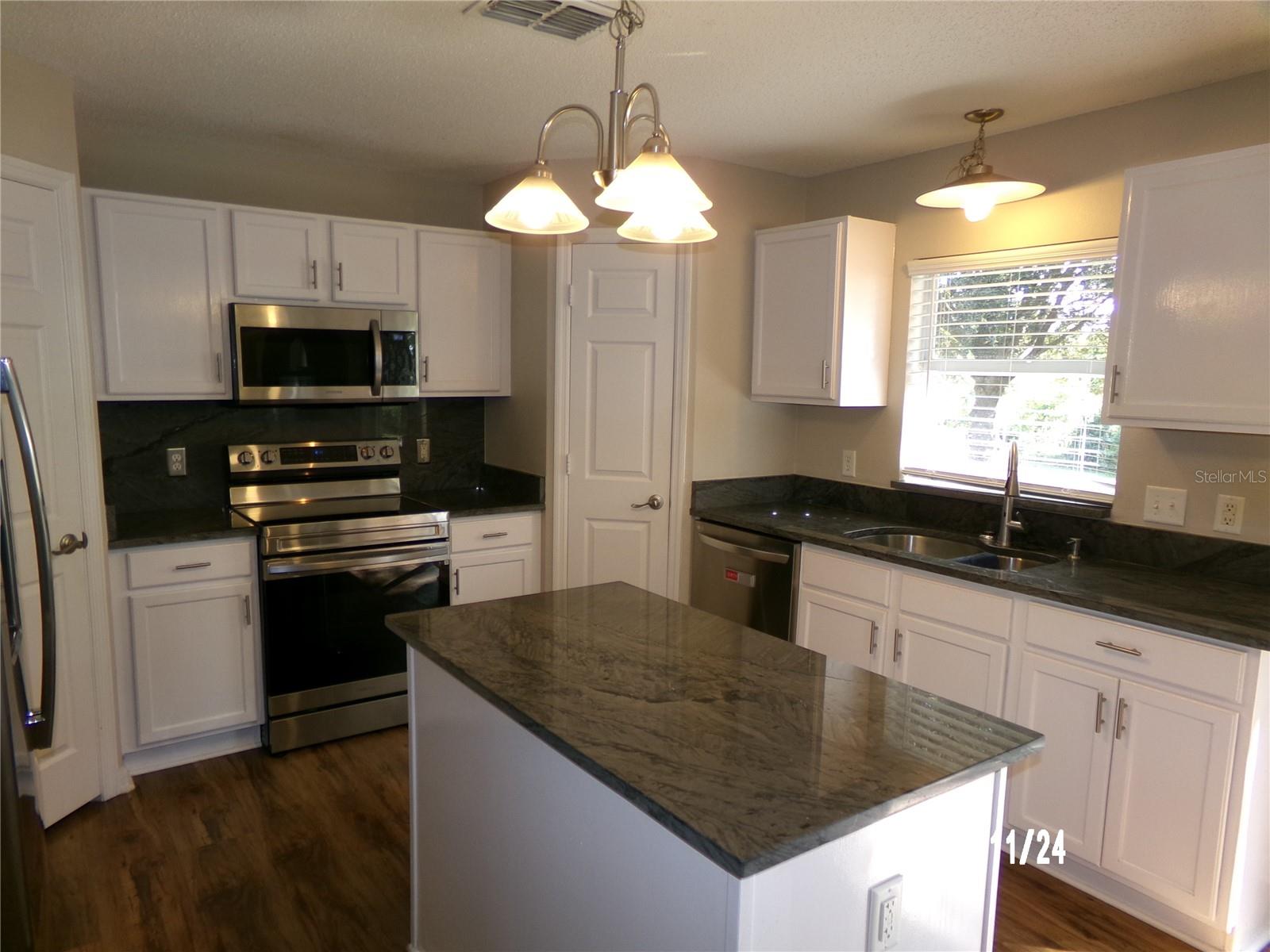 MARSH HAMMOCK PH 01 LT 01 ORB 2176 PG 39 - Residential Lease