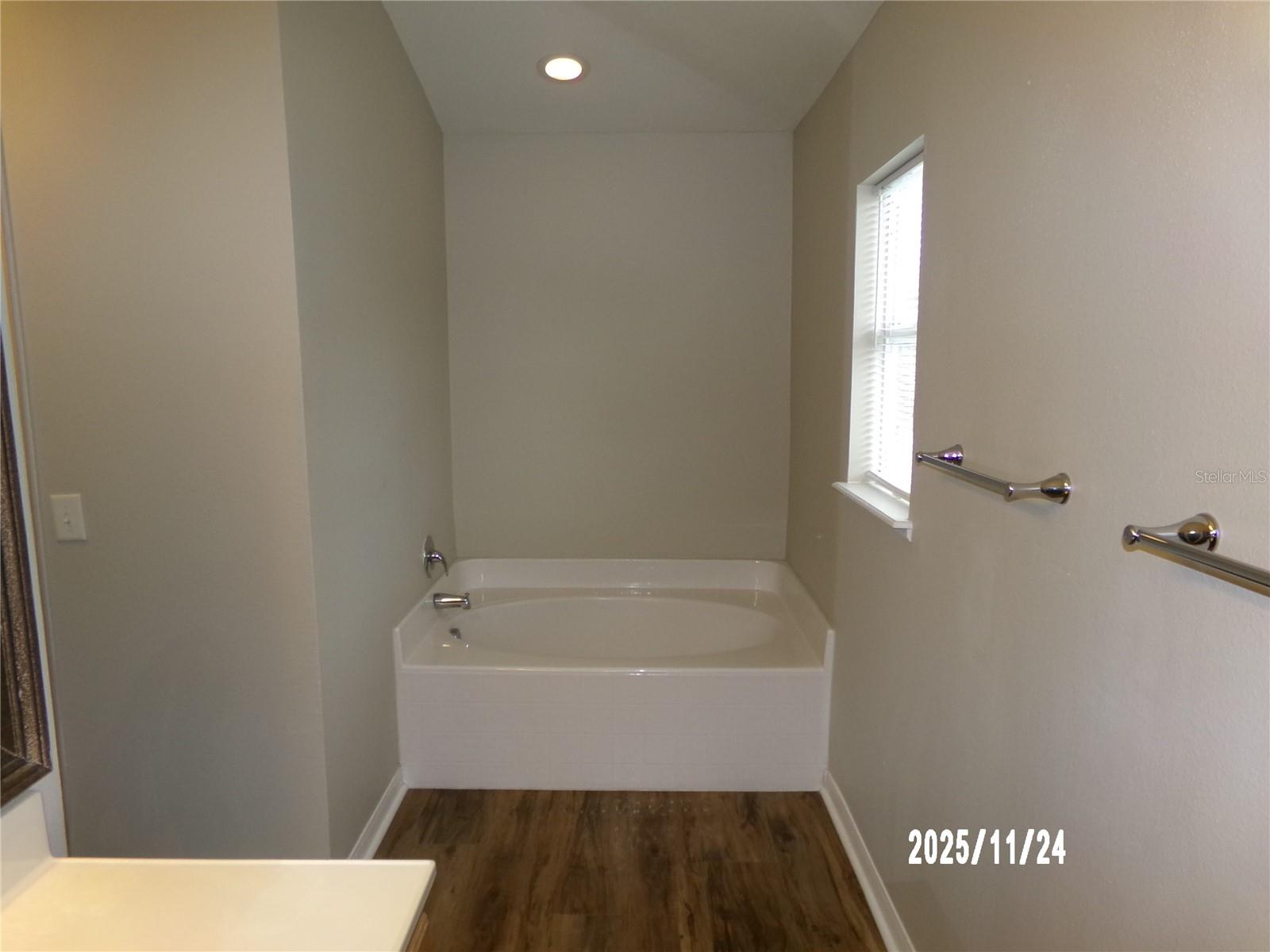 MARSH HAMMOCK PH 01 LT 01 ORB 2176 PG 39 - Residential Lease