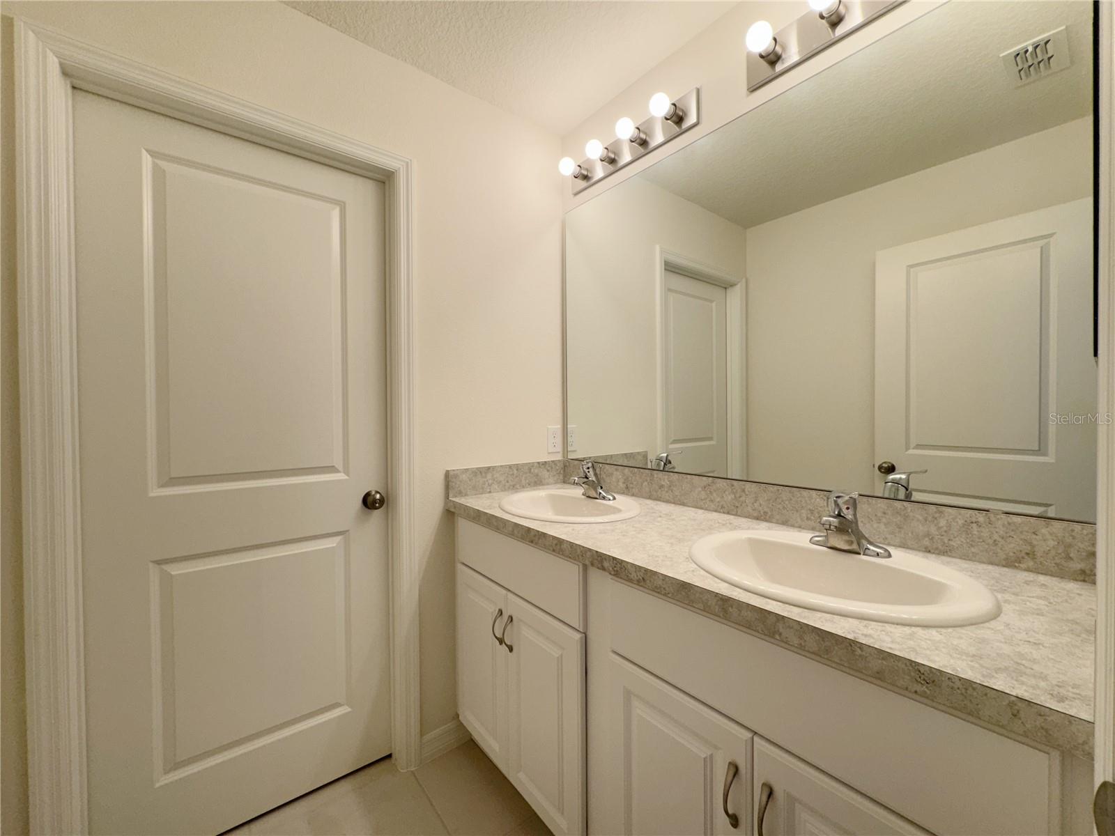 EAGLE POINTE PH III SUB - Residential