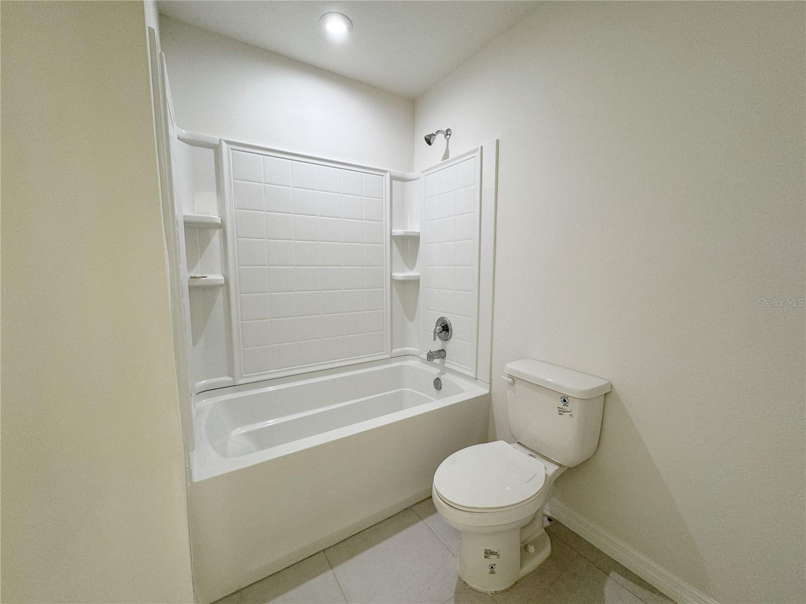 EAGLE POINTE PH III SUB - Residential