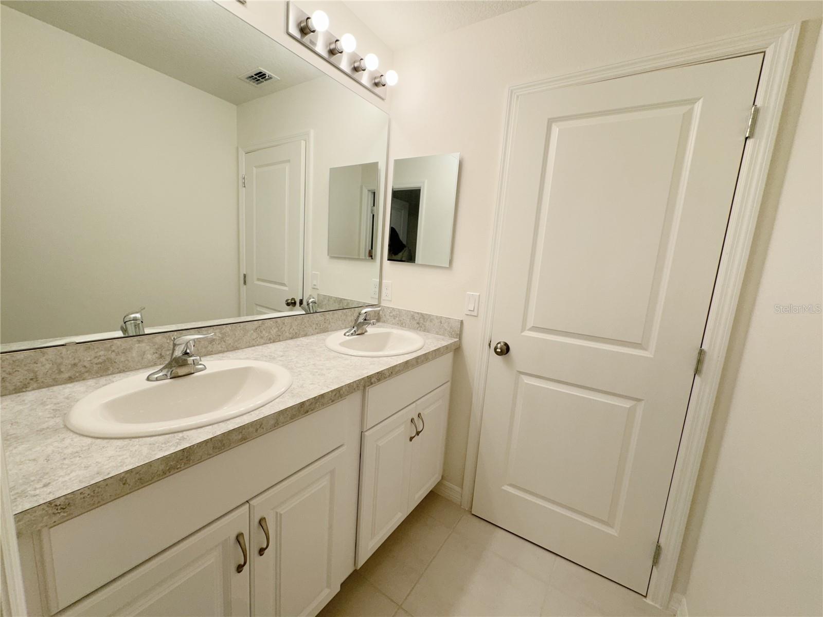 EAGLE POINTE PH III SUB - Residential