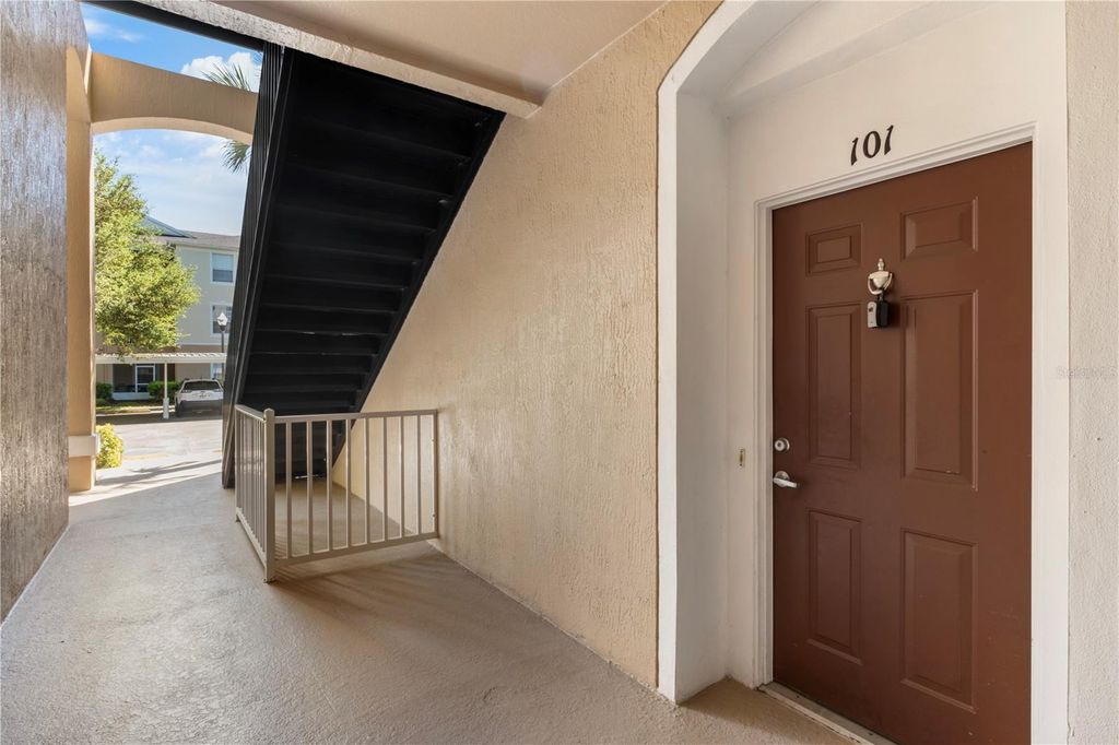 Photo of 3224 Dante Drive #101, Orlando, FL 32835 (MLS # O6397089)