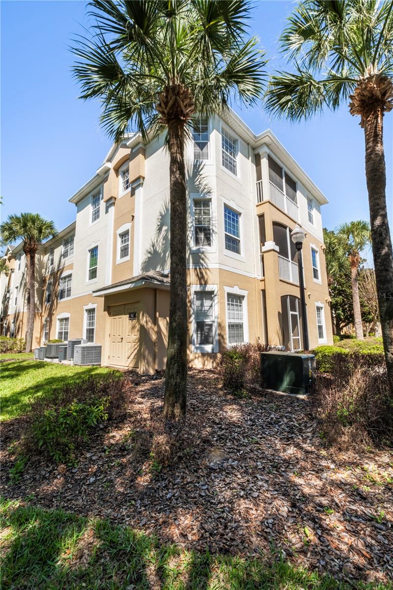 HORIZONS AT STONEBRIDGE PLACE CONDO PHASE 2 - Residential