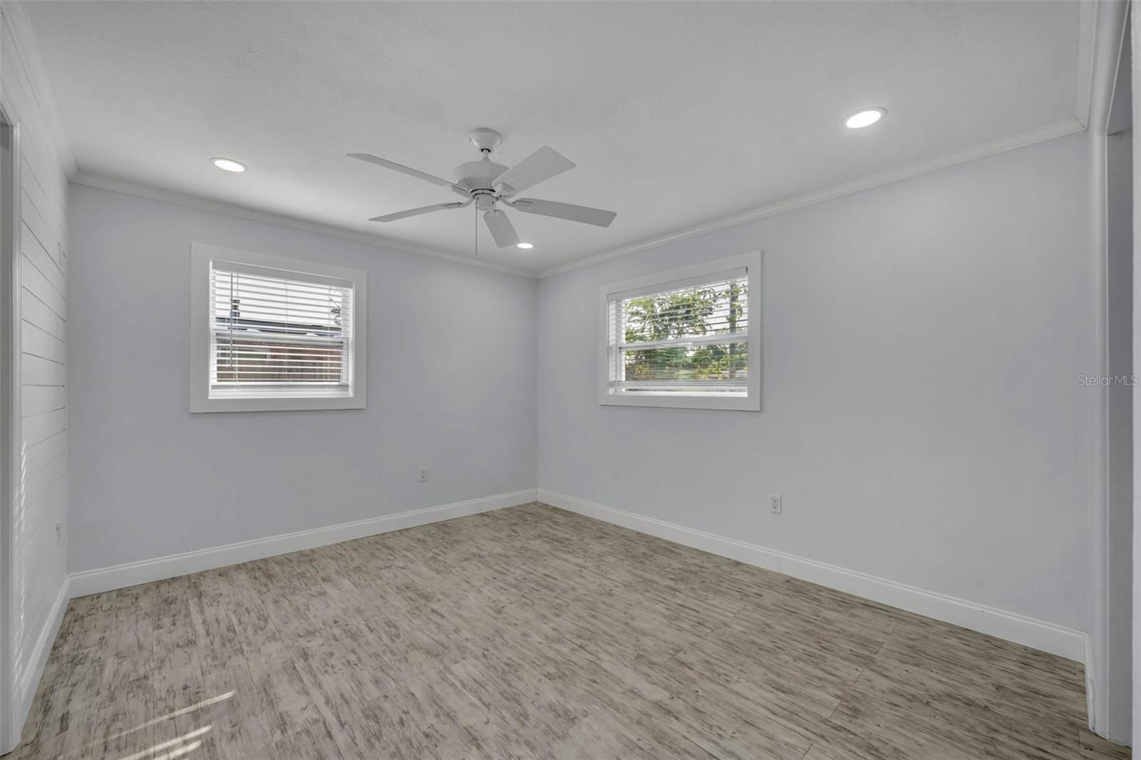 ELLISON HOMES ROYAL - Residential