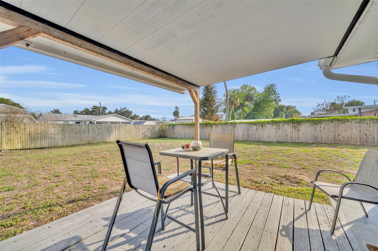 ELLISON HOMES ROYAL - Residential