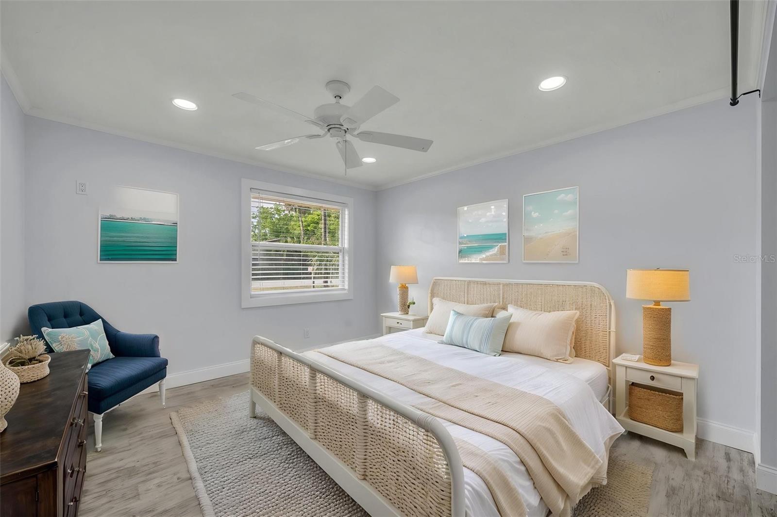 ELLISON HOMES ROYAL - Residential