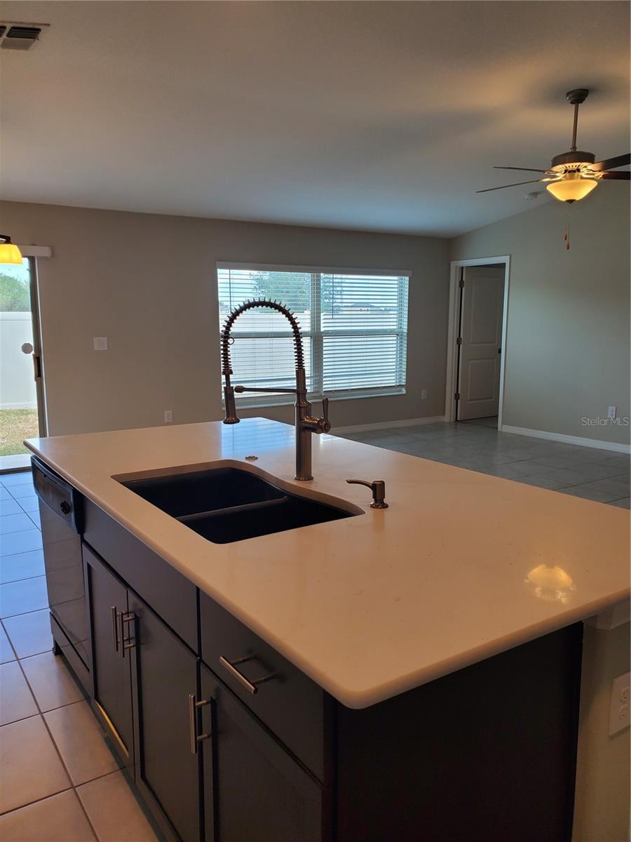 RIVERSTONE PH 1 - Residential Lease