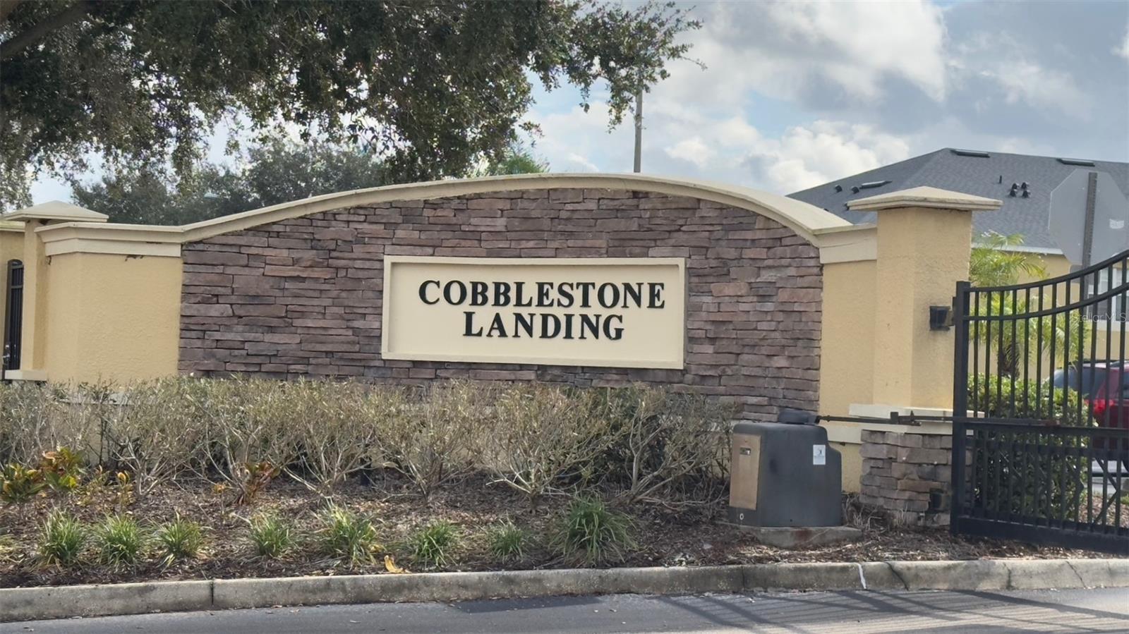 COBBLESTONE LANDING TWNHMS CONDO - Residential