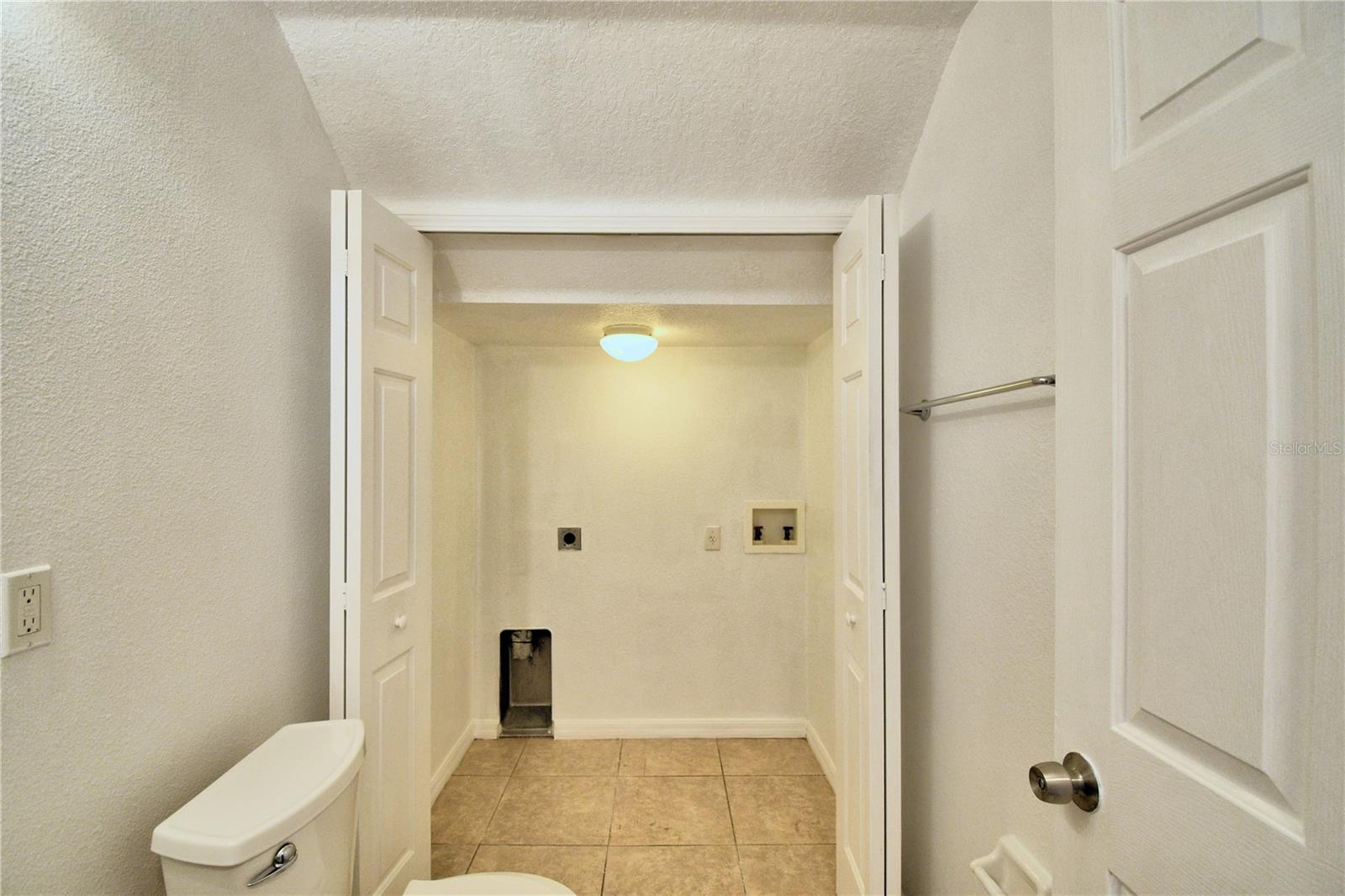 COBBLESTONE LANDING TWNHMS CONDO - Residential