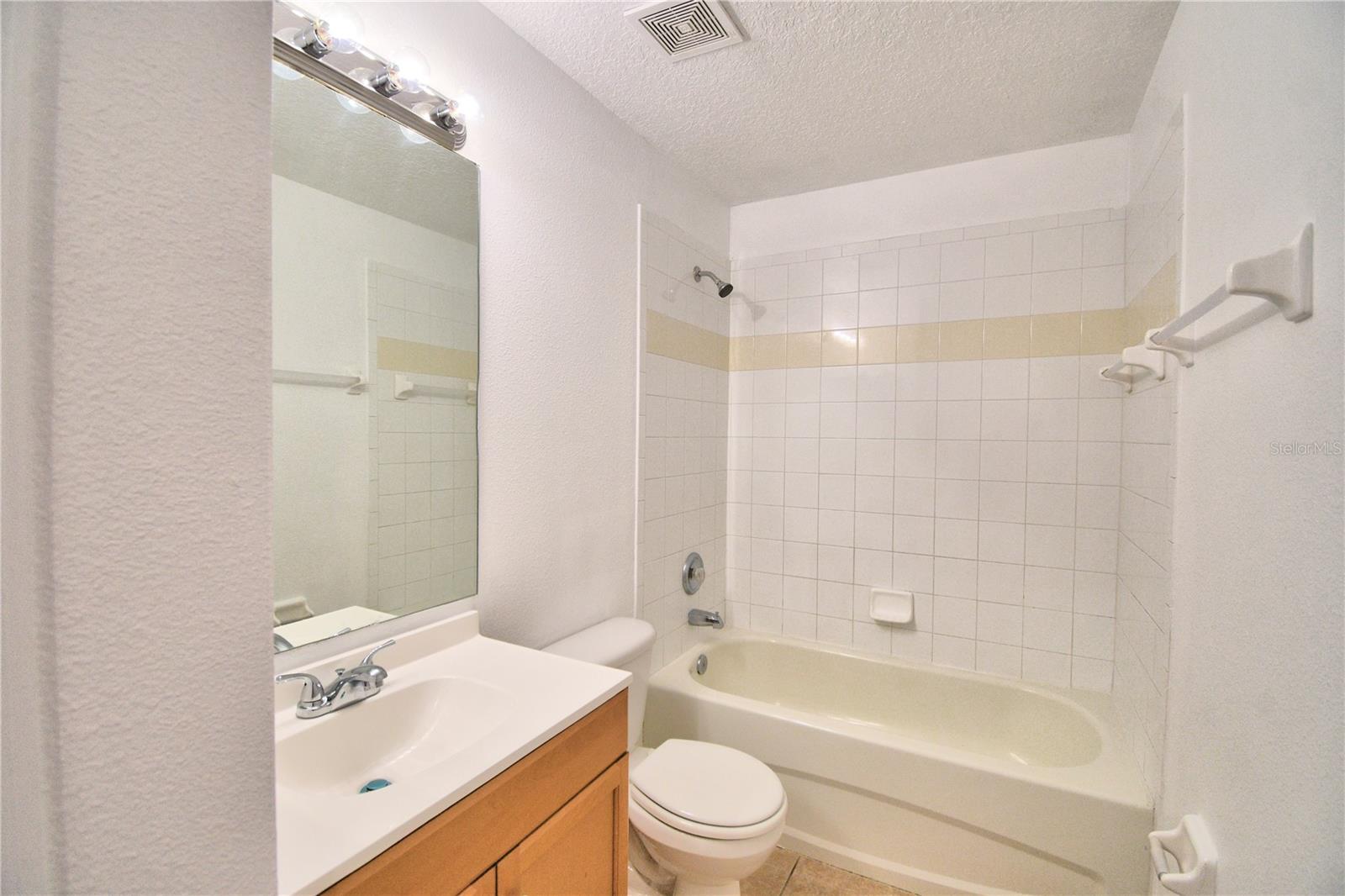 COBBLESTONE LANDING TWNHMS CONDO - Residential