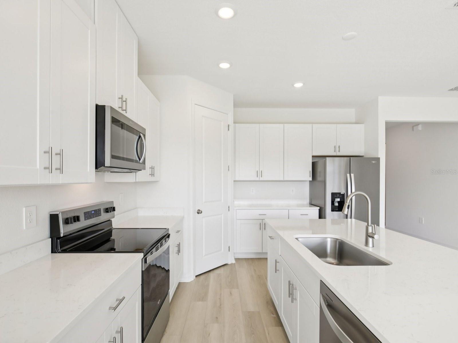 13315 SHELLMORE AVENUE