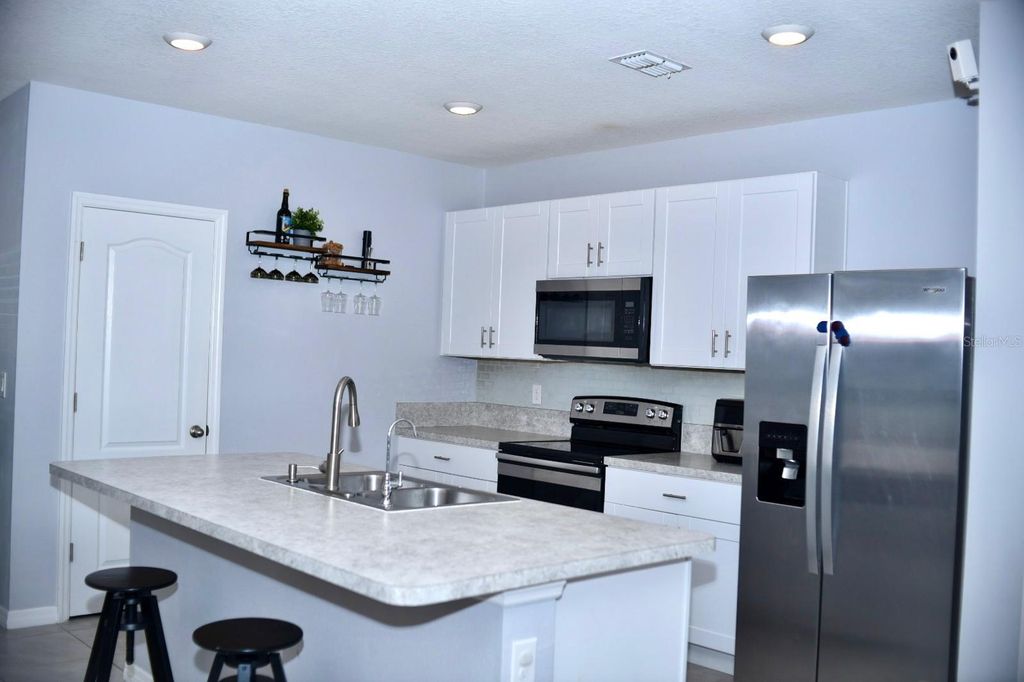 Photo of 1828 Katz Crossing Drive, Kissimmee, FL 34744 (MLS # S5141837)