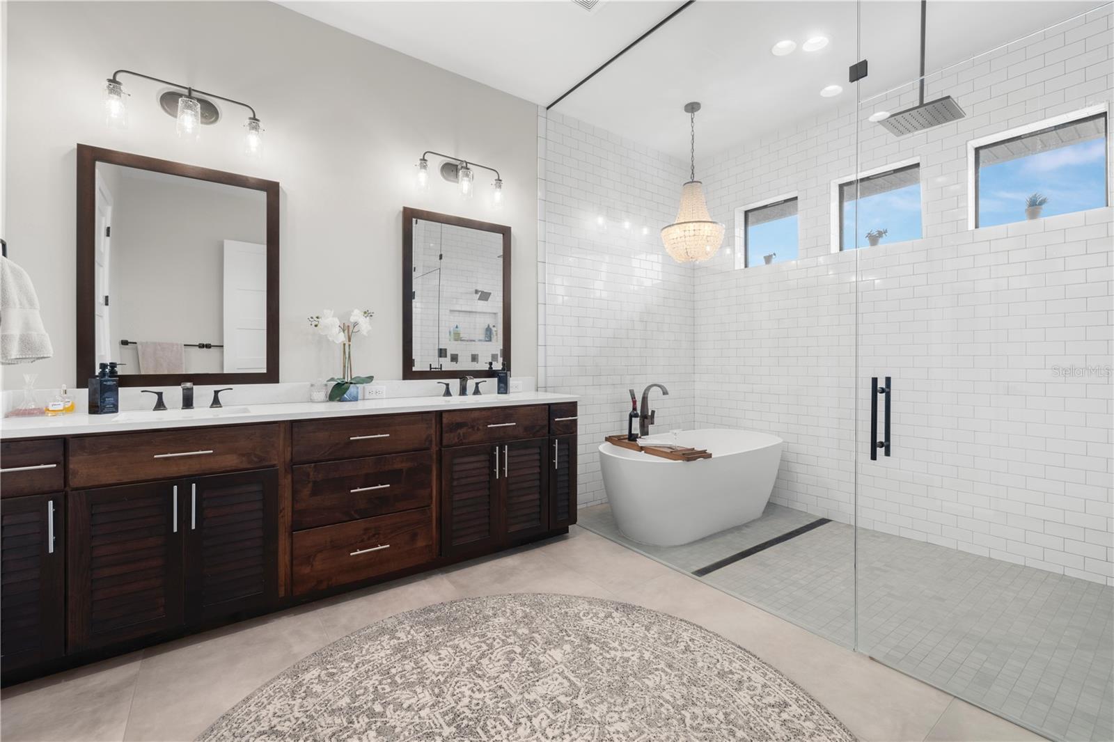 SUNSET PARK - Residential