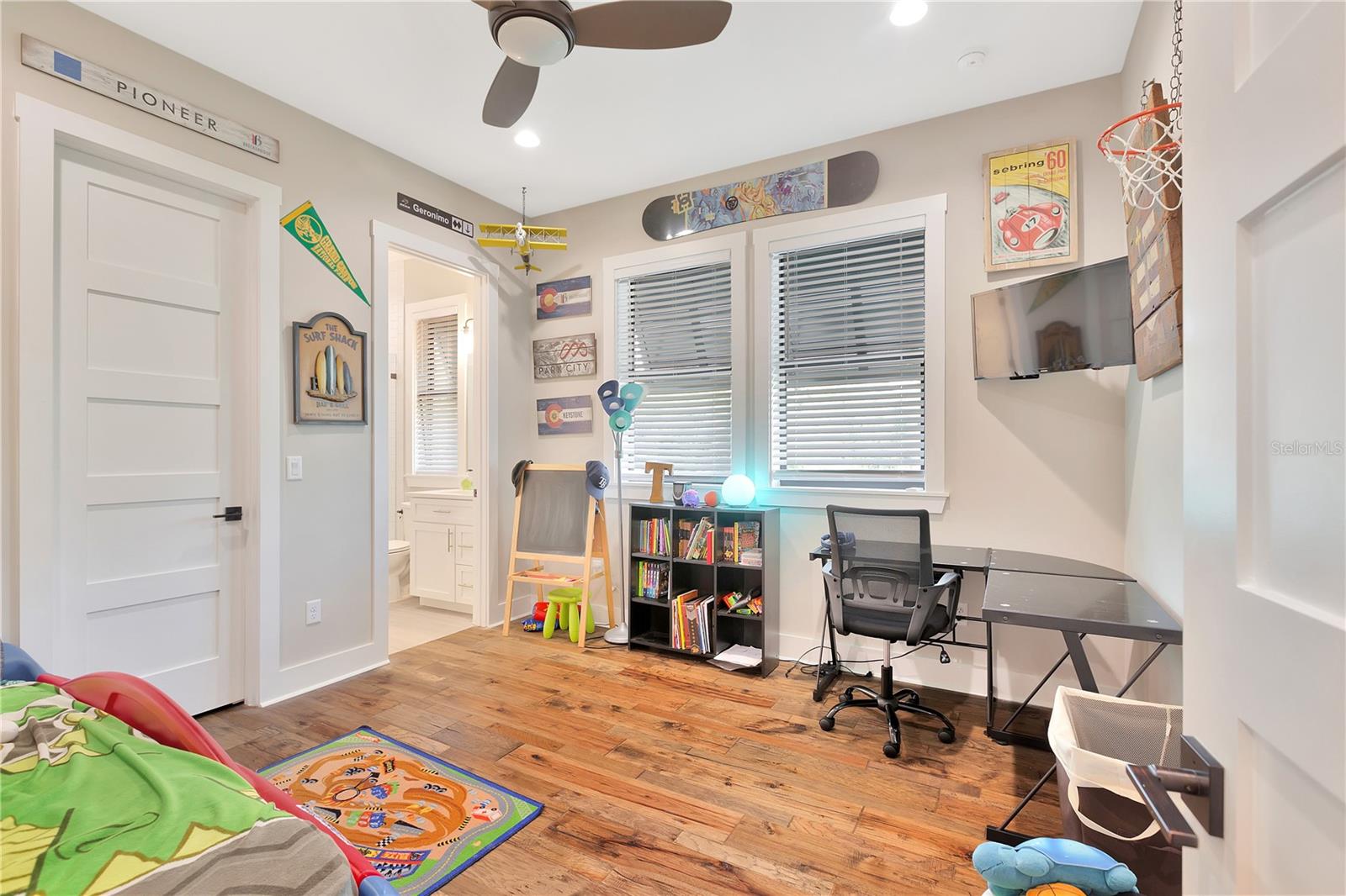 SUNSET PARK - Residential