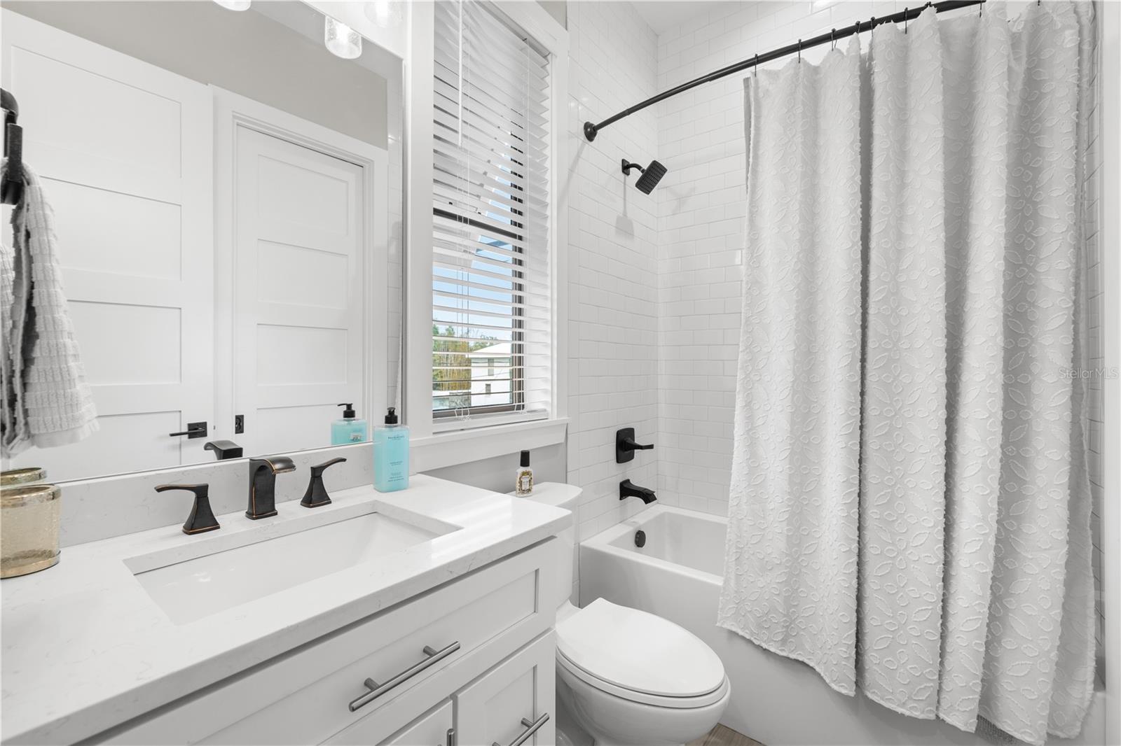 SUNSET PARK - Residential