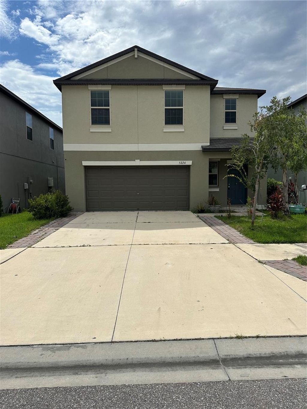 Photo of 5224 White Chicory Drive, Apollo Beach, FL 33572 (MLS # TB8427045)