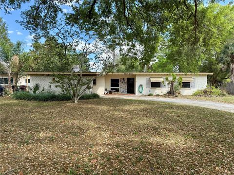 Photo of 1111 Berwyn Road, Orlando, FL 32806 (MLS # O6392264)