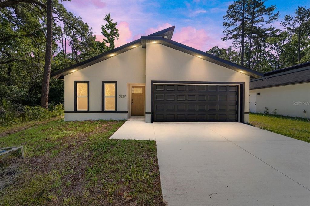 Photo of 6839 SE 23rd Avenue, Ocala, FL 34480 (MLS # OM723124)