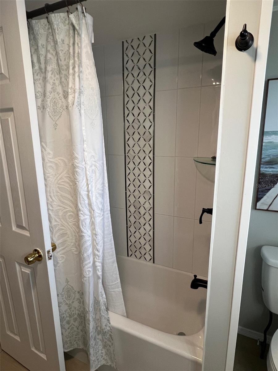 FOUR SEASONS ESTATE RESIDENT OWNED COMMUNITY INC - Residential