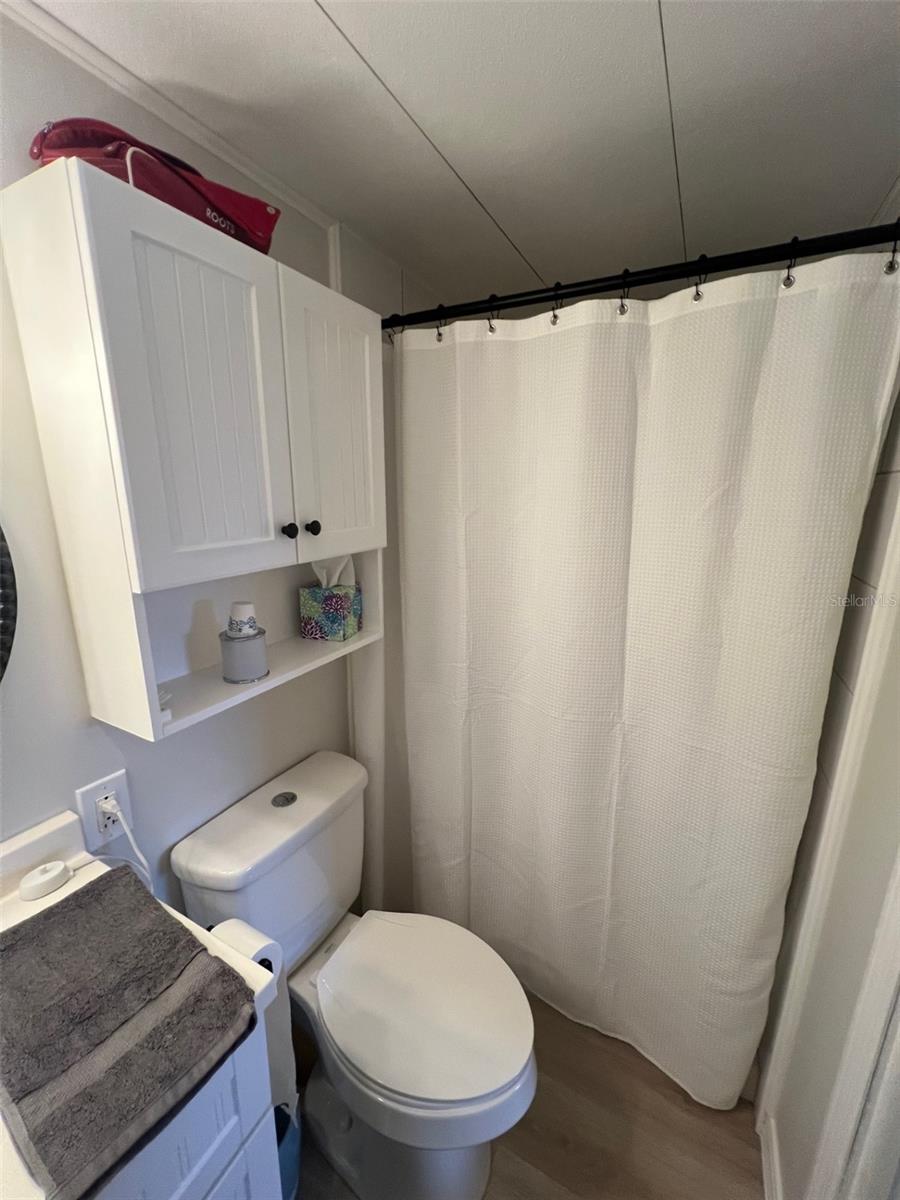 FOUR SEASONS ESTATE RESIDENT OWNED COMMUNITY INC - Residential