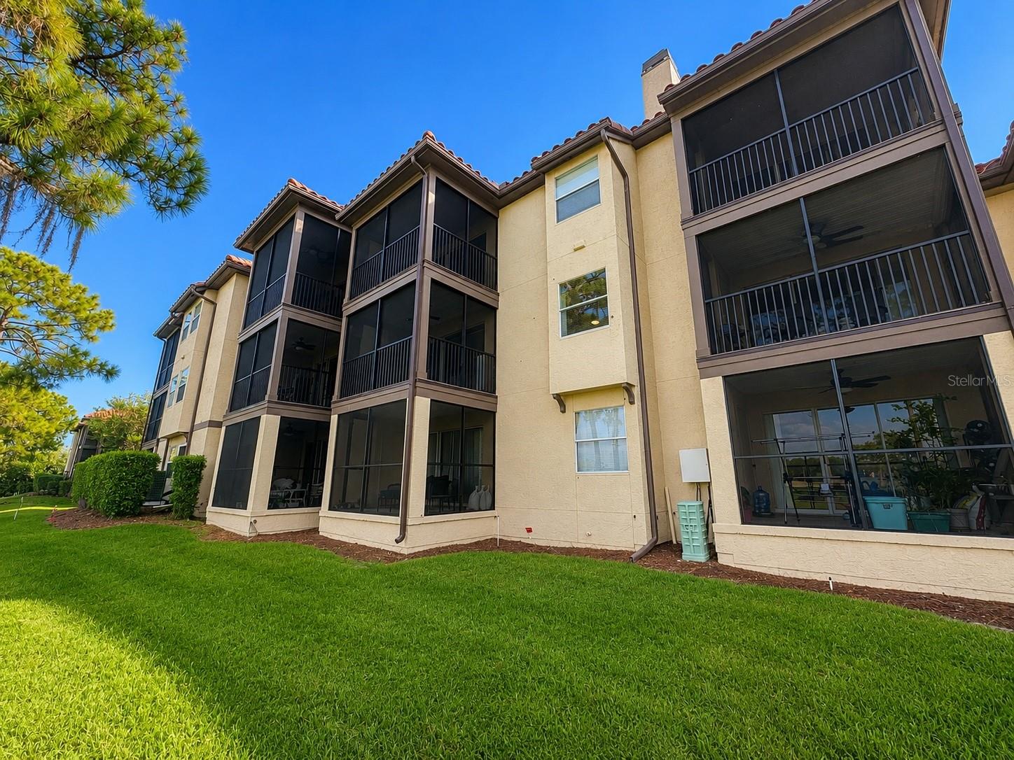 AUDUBON CONDO AT FEATHER SOUND - Residential