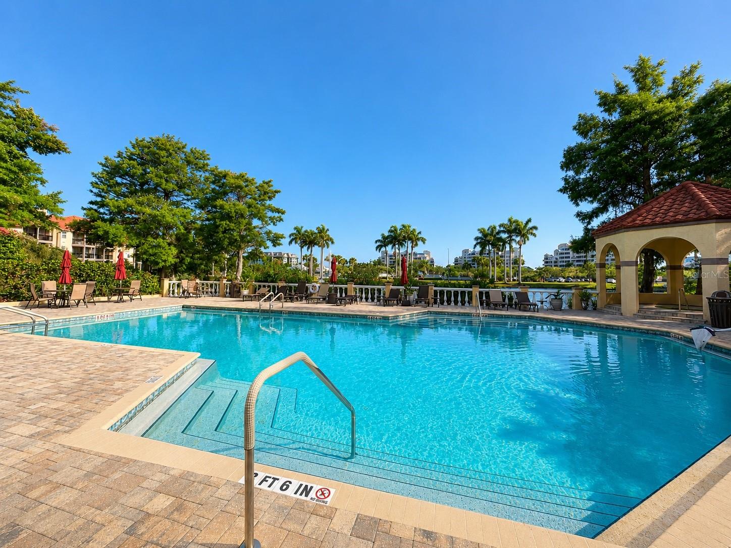 AUDUBON CONDO AT FEATHER SOUND - Residential