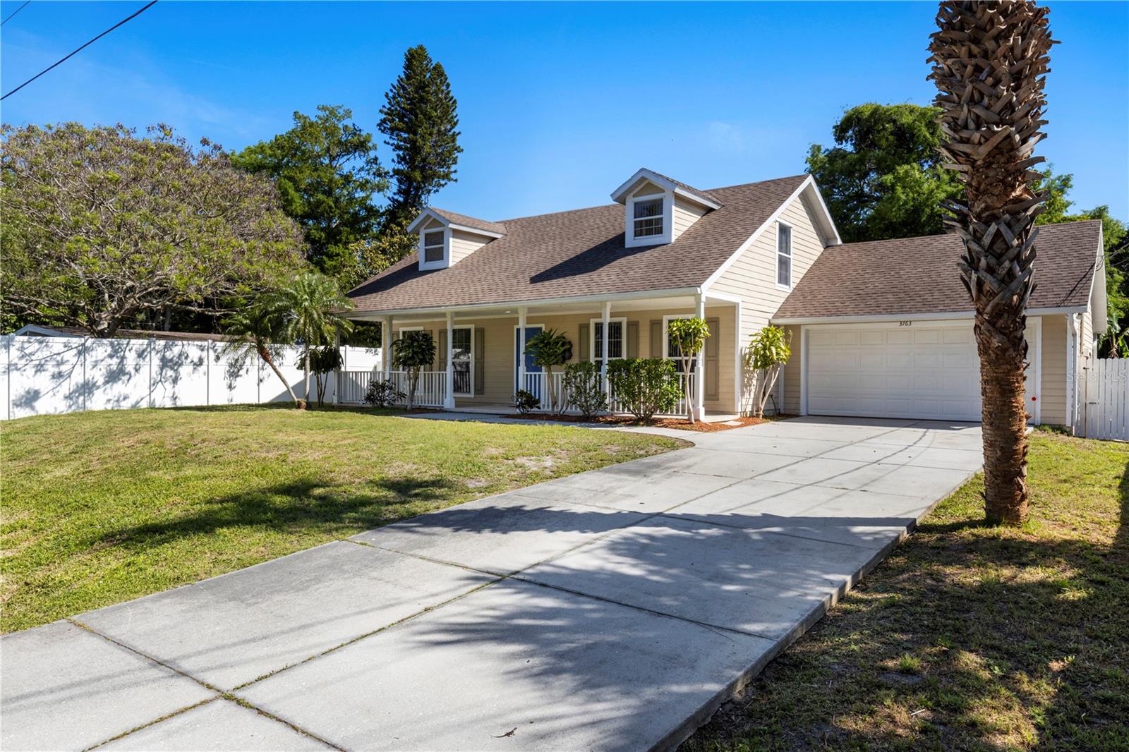 Welcome to this recently renovated 4-bedroom, 3-bathroom farmhouse-style home with no HOA—bring your boat, RV, and toys! This spacious two-story residence features a desirable split layout with the primary suite located on the main floor, complete with an en-suite bathroom and generous closet space. The light-filled kitchen opens through sliding glass doors to a screened-in patio overlooking a tranquil freshwater canal—perfect for kayaking or sipping your morning coffee.
Upstairs, you’ll find two additional bedrooms and a full bath, ideal for family or guests. Additional features include a newer A/C, oversized 2-car garage, extended driveway, and ample parking space.
Located just 3 miles from the world-famous Siesta Key Beach and close to all Sarasota—Downtown, dining, shopping, and quick access to I-75. Rent: $3,300 month. Move-in Requirements: Minimum credit score: 600
$100 application fee each adult, $100 administrative fee, Security deposit equal to one month’s rent