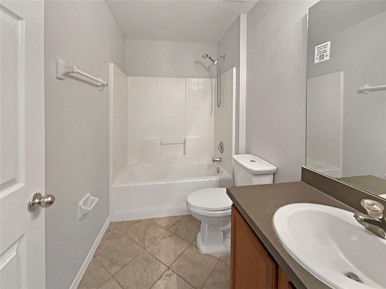 GROVELAND EAGLE POINTE PH 01 - Residential