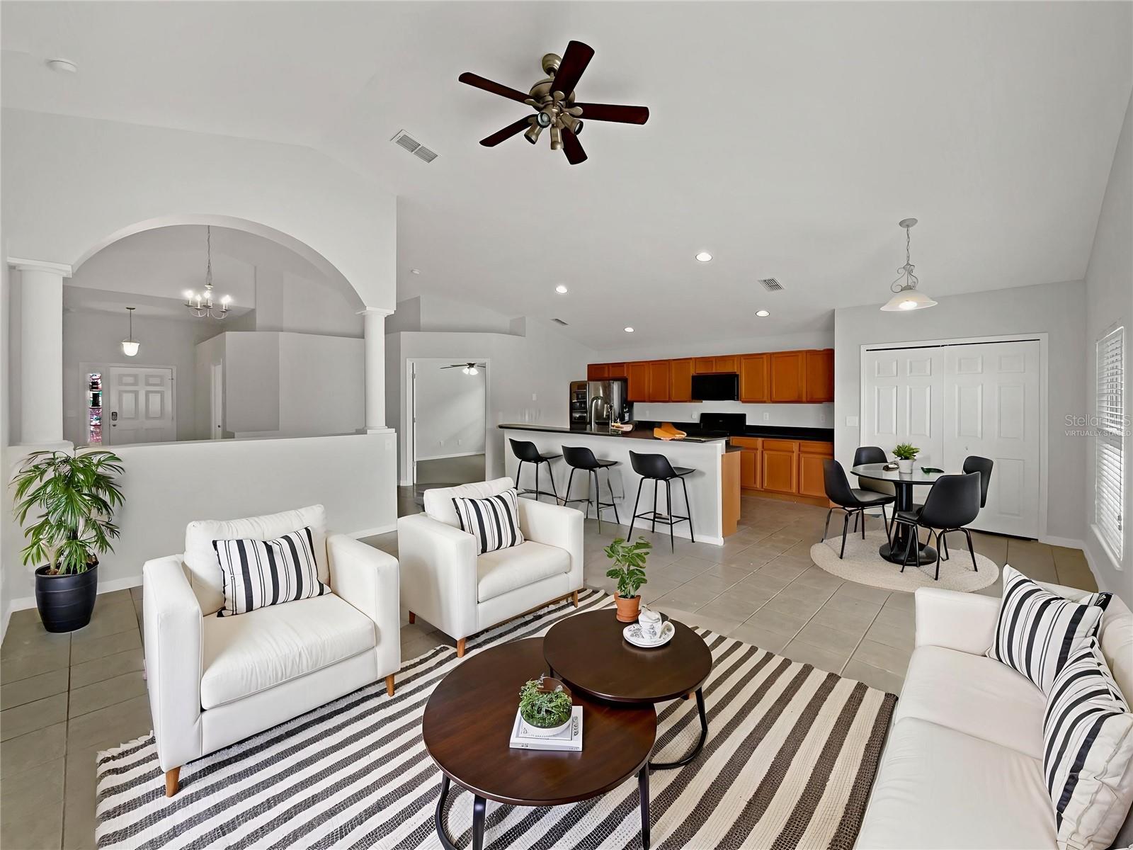 GROVELAND EAGLE POINTE PH 01 - Residential
