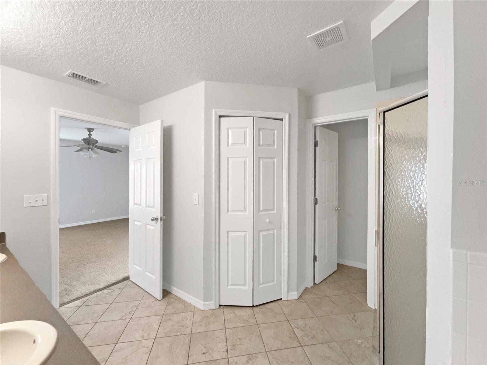 GROVELAND EAGLE POINTE PH 01 - Residential