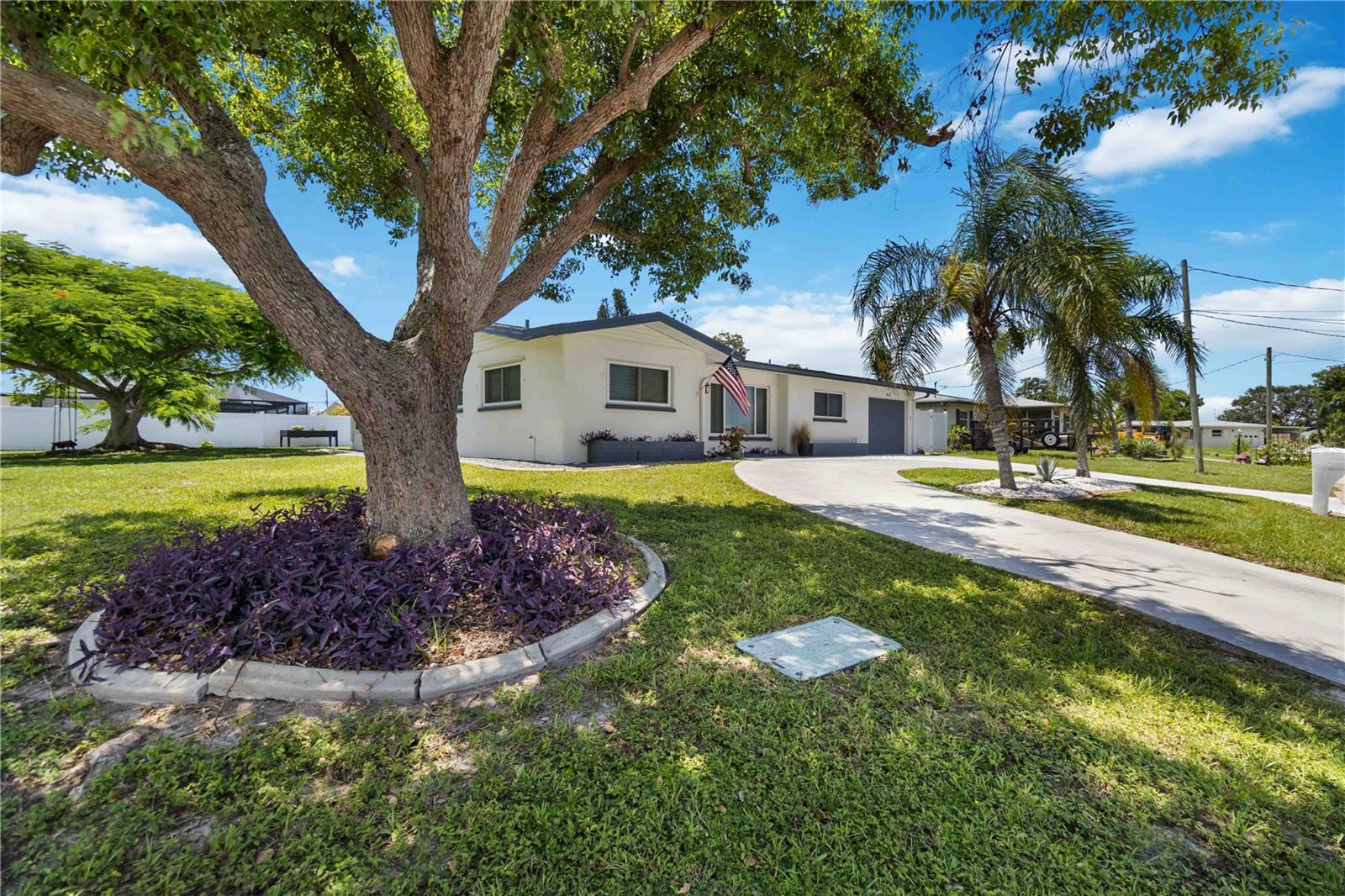 442 HICKORY ROAD