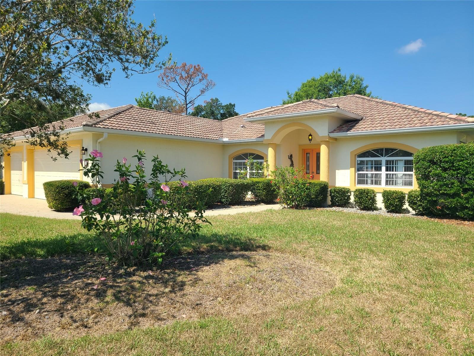 28 ROXBORO DRIVE