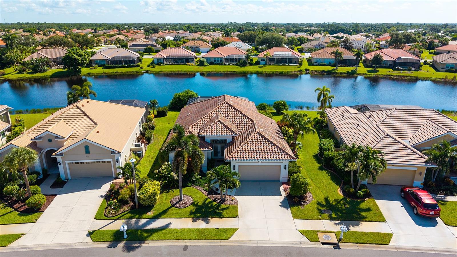 679 LAKESCENE DRIVE