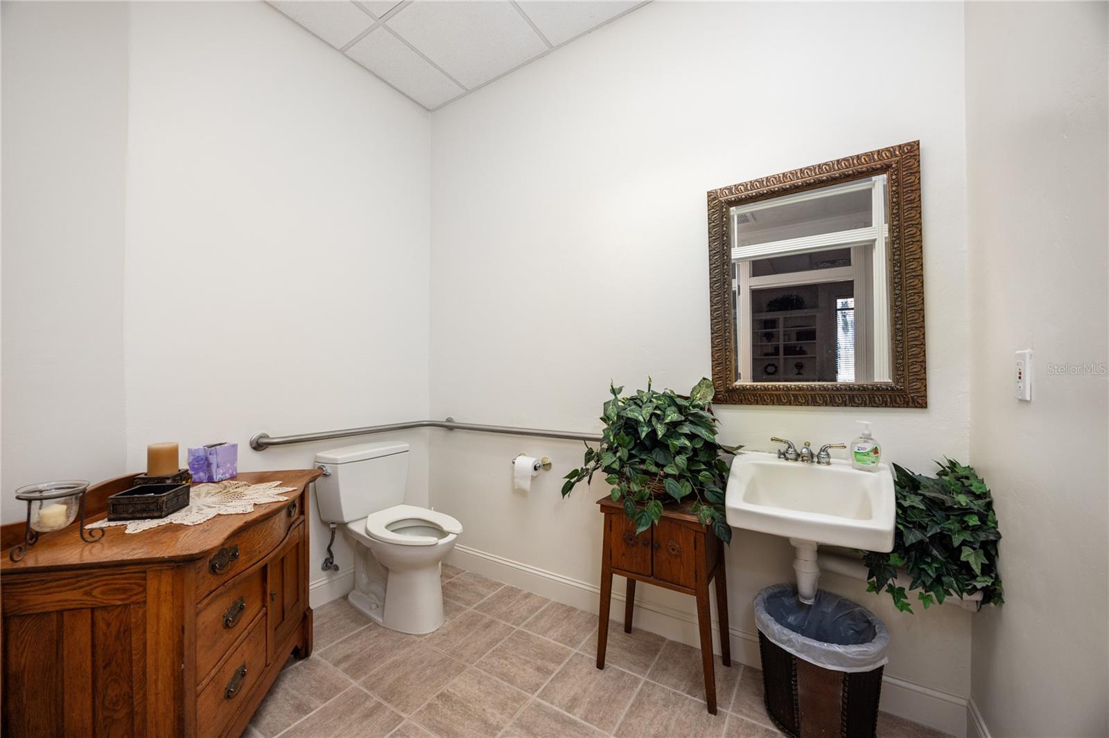 N/A - Commercial Lease