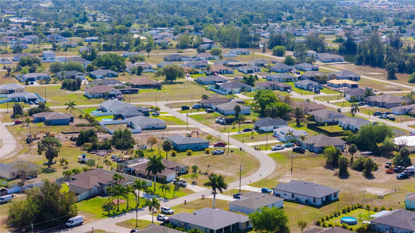 CAPE CORAL - Residential