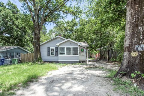 A home in TAMPA