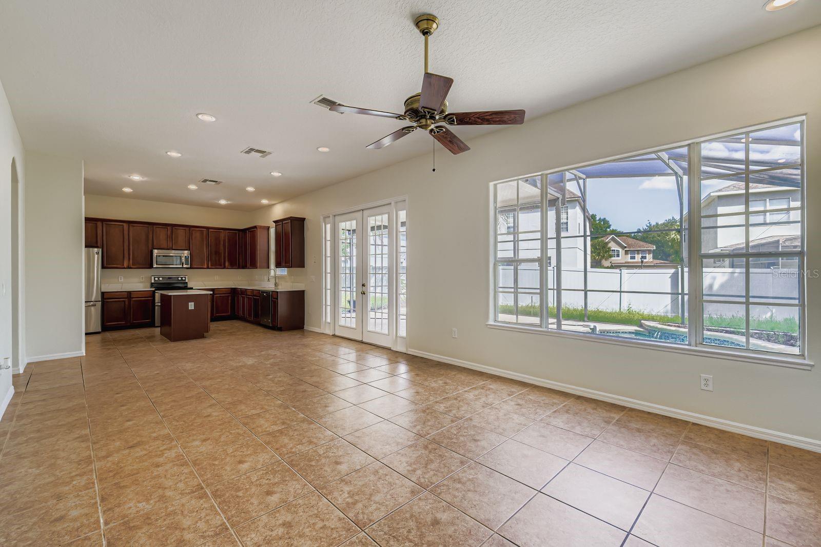 WILLOWS ON LAKE 48 35 - Residential